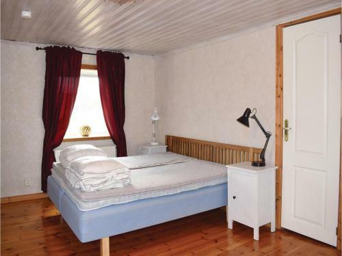 Four-bedroom Holiday Home In Rorvik
