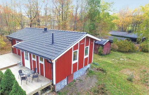Two-bedroom Holiday Home In Trollhattan