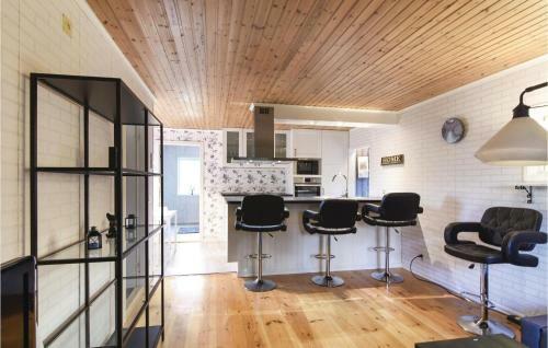Two-bedroom Holiday Home In Trollhattan