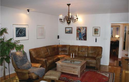 Two-bedroom Apartment In Trollhattan