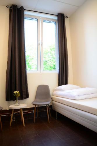 Hostal Alkoven Logi