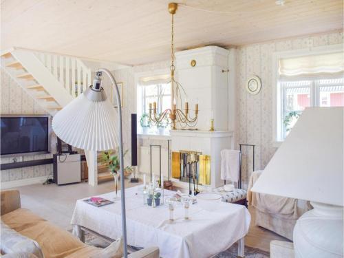 Five-bedroom Holiday Home In Unnaryd