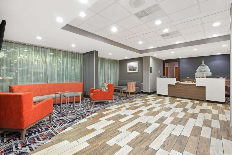 Hotel Comfort Inn