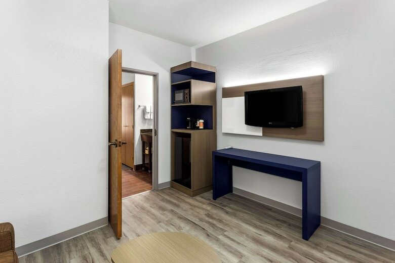 Hotel Comfort Suites