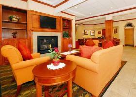 Hotel Comfort Suites