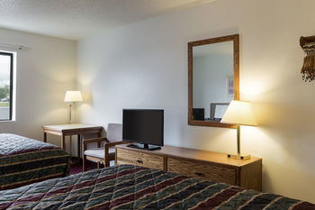 Hotel Rodeway Inn & Suites