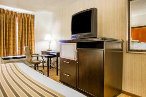 Hotel Econo Lodge  Inn & Suites