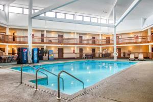Hotel Econo Lodge  Inn & Suites