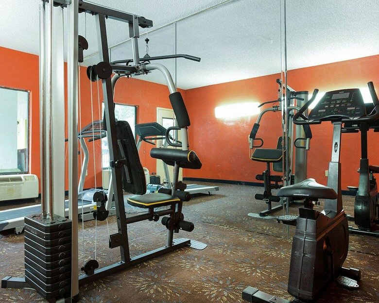 Hotel Quality Inn & Suites At Six Flags