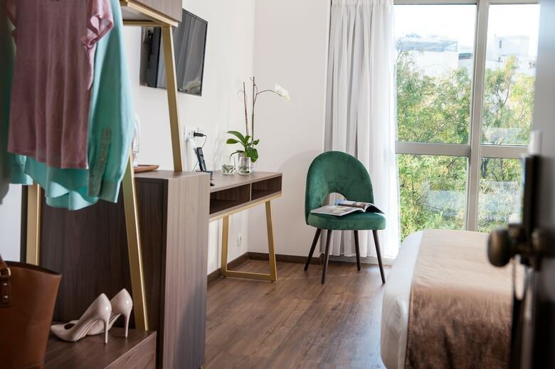 B4b Athens Signature Hotel