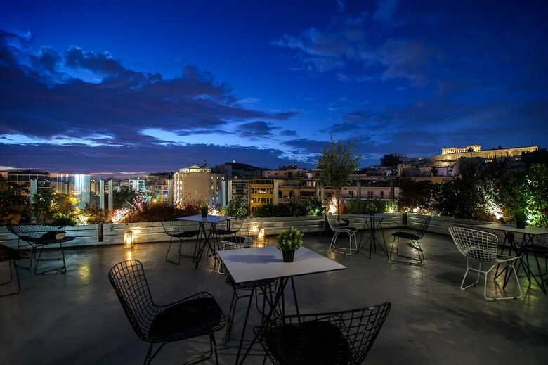 B4b Athens Signature Hotel