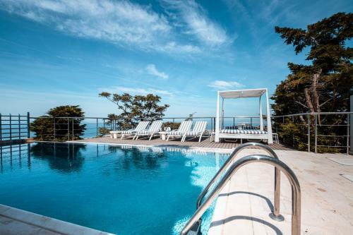 Villa Azure