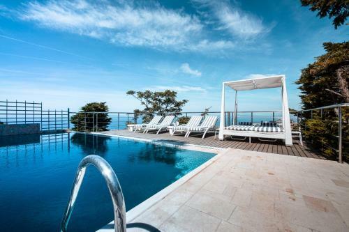 Villa Azure
