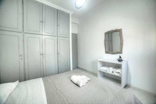 Cosy Apartment In Glyfada Center