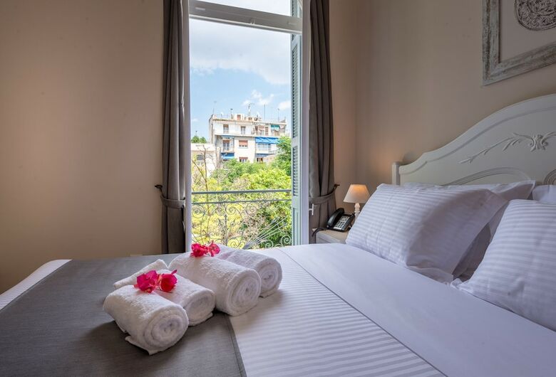 Hostal Palladian Home