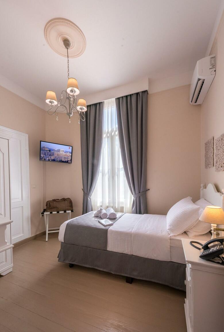 Hostal Palladian Home