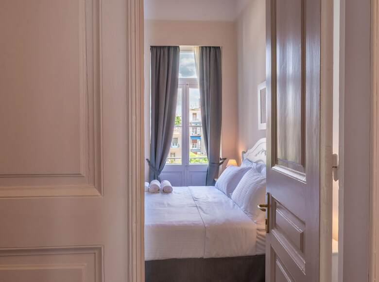 Hostal Palladian Home