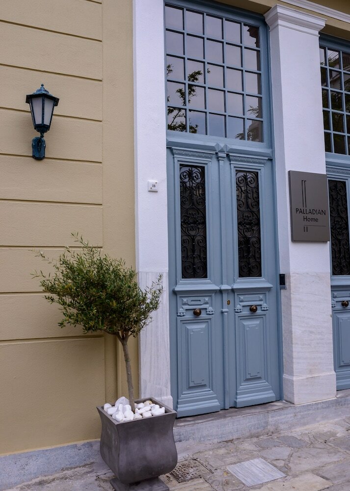 Hostal Palladian Home