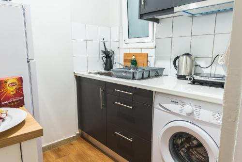 Comfy Koukaki Apartment
