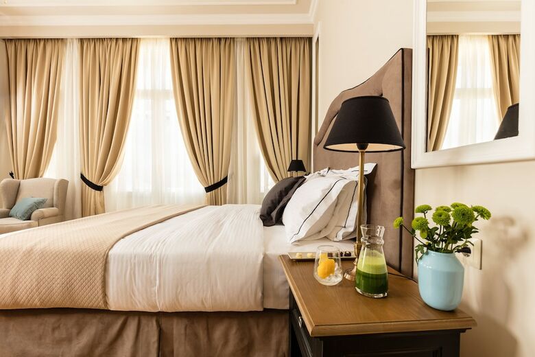 Hotel Athens Mansion Luxury Suites