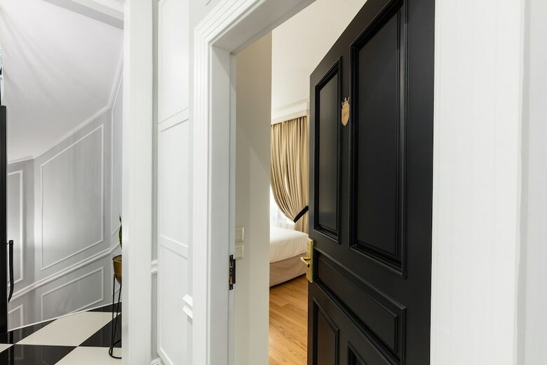 Hotel Athens Mansion Luxury Suites