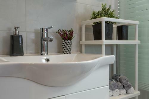 Apartamento Athens Wooden Studio