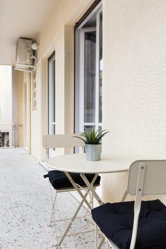Acropolis Core Bright & Modern Apartment By Upstreet