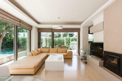 Elaia Luxury Apartments Glyfada