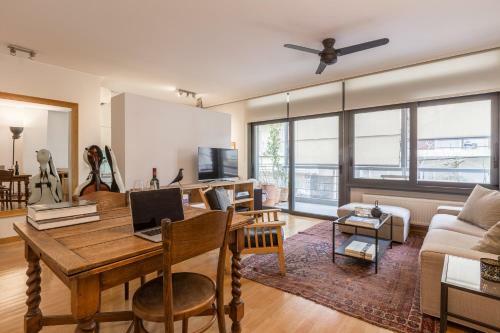 Elegant Apartment In Kolonaki
