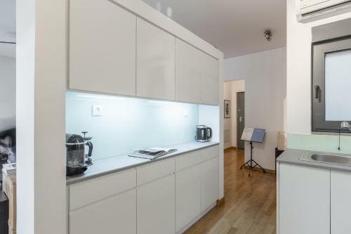 Elegant Apartment In Kolonaki