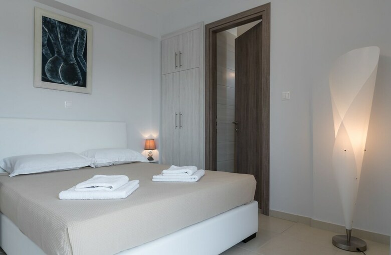 Alekos Apartments