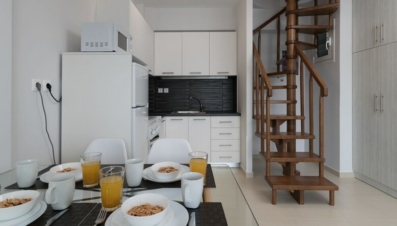 Alekos Apartments