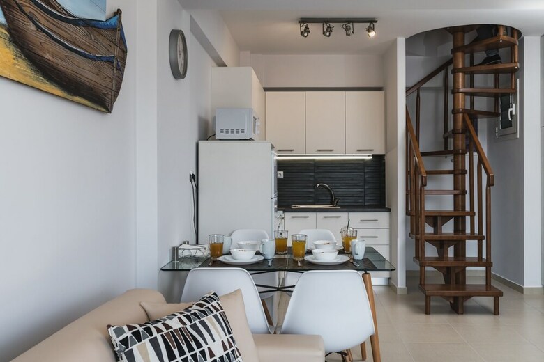 Alekos Apartments