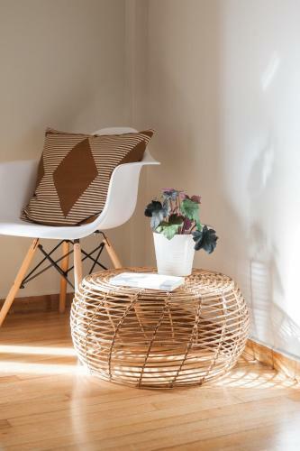 Central Cozy Apartments In Plaka By Upstreet
