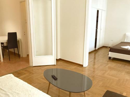 Apartamento The Acharnon Residence