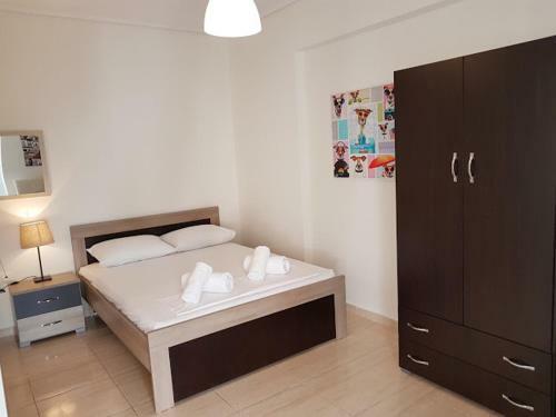 Errathens Zephyr Apartment