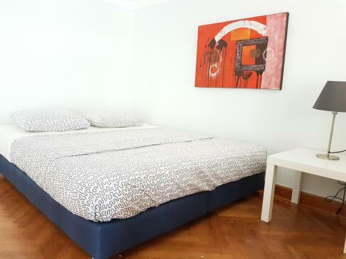 Apartamento Errathens Pine Red And Taupe