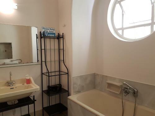 Apartamento Errathens Pine Red And Taupe