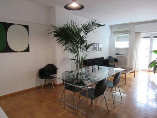 Sunny Apartment On 6th Floor