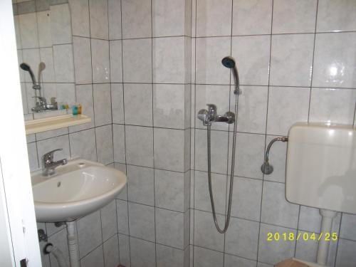 Dima Rooms And Apartments