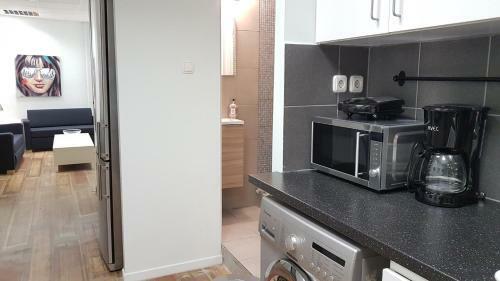 Errathens Cherry And Berry Apartments