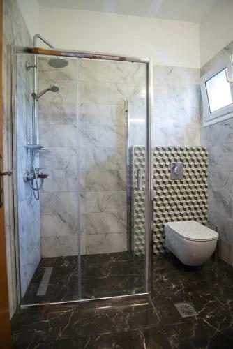 Aloni Studios & Apartments