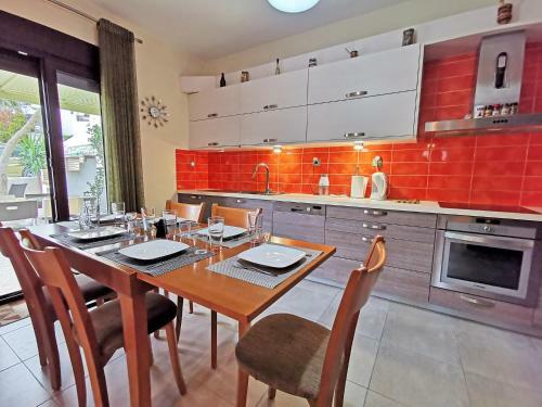 Erasmias House
