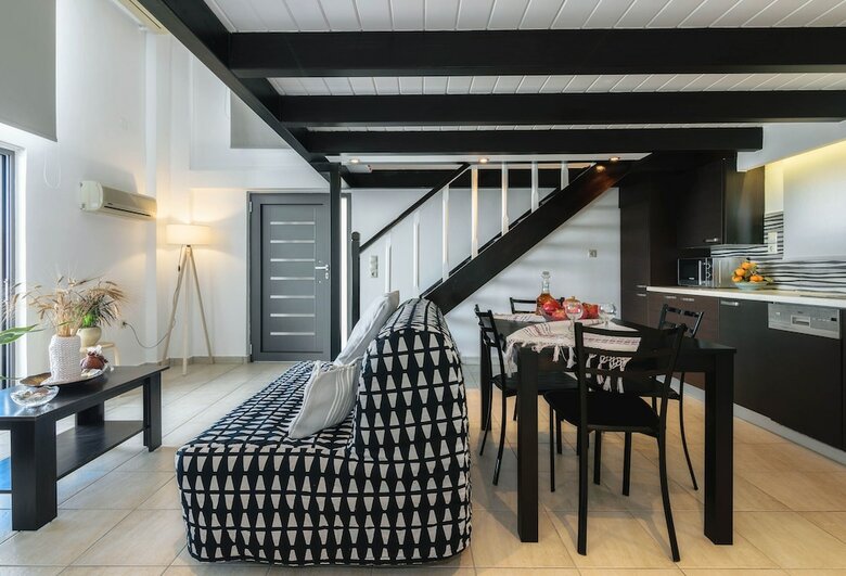Alonaki Apartments