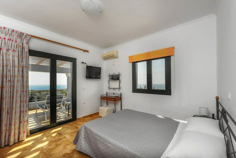 Alonaki Apartments