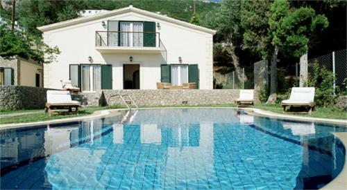 Beachfront Villa Benele