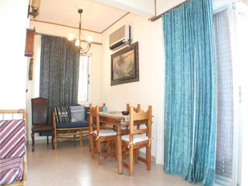 Three-bedroom Apartment In Derveni