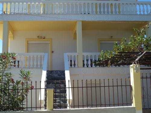 Villa Chryssoula Apartments