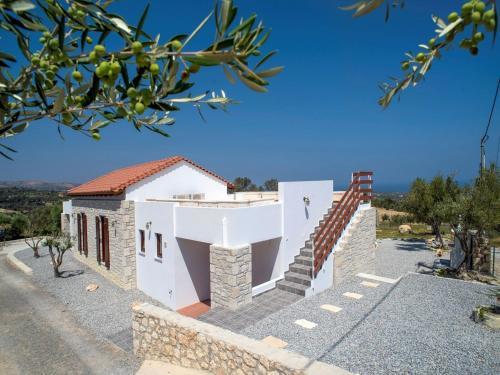Villa's Kyrianna