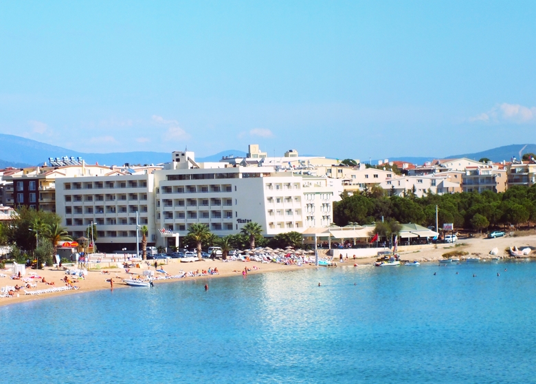 Tuntas Hotel Altinkum